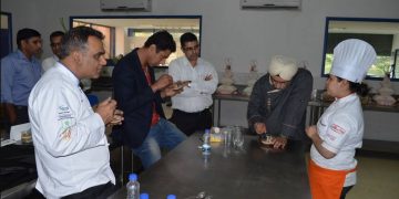 Junior Pastry Indian Cup